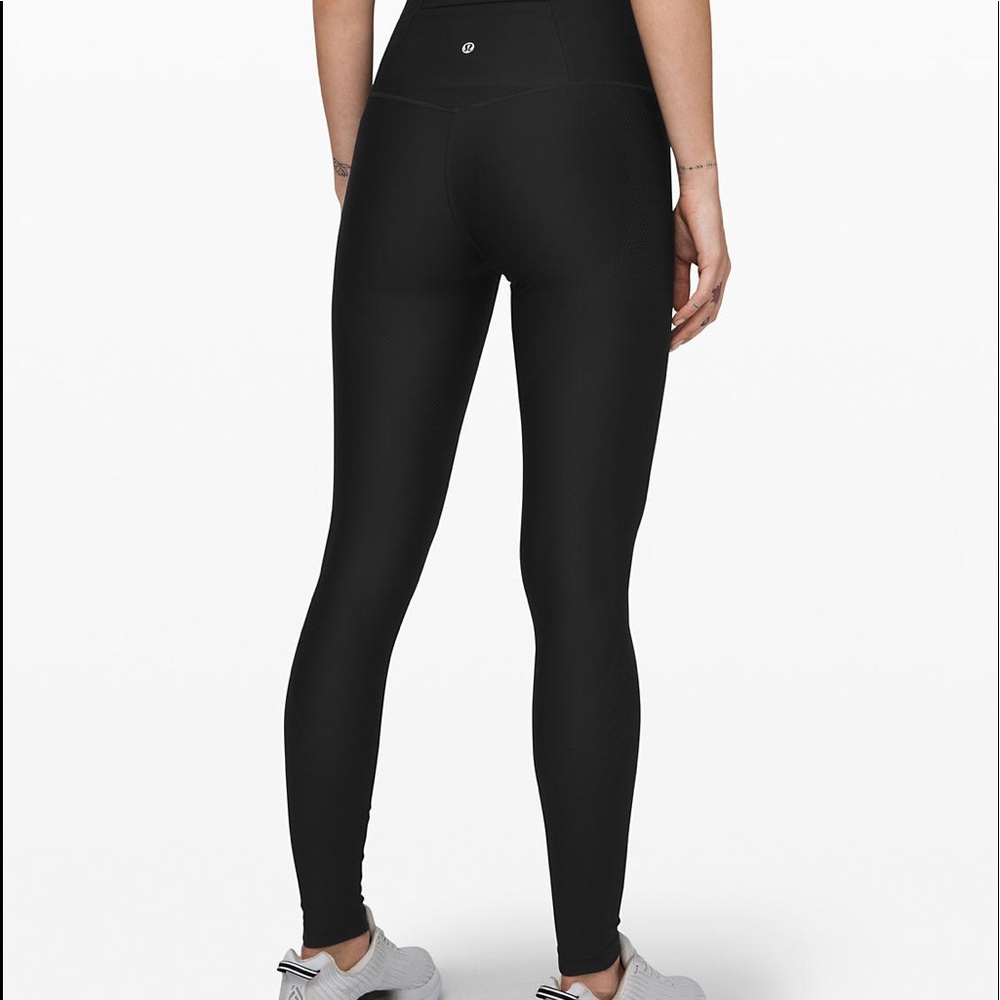 Size 6 Mapped Out High-Rise Tights 28” black/black